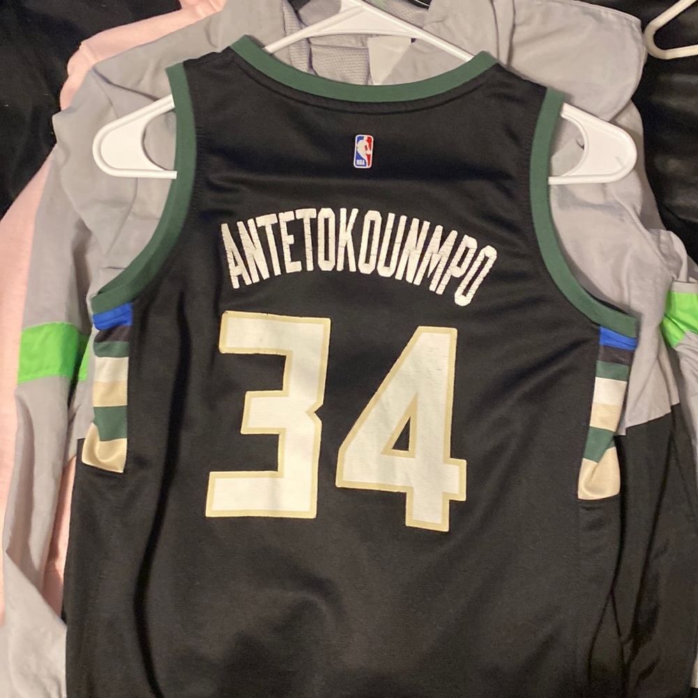 Bucks Greek freak jersey used but great condition